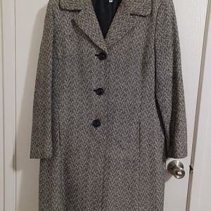 Jones of New York fully lined single breast coat